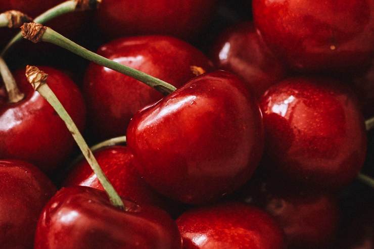 черешня красная.jpg